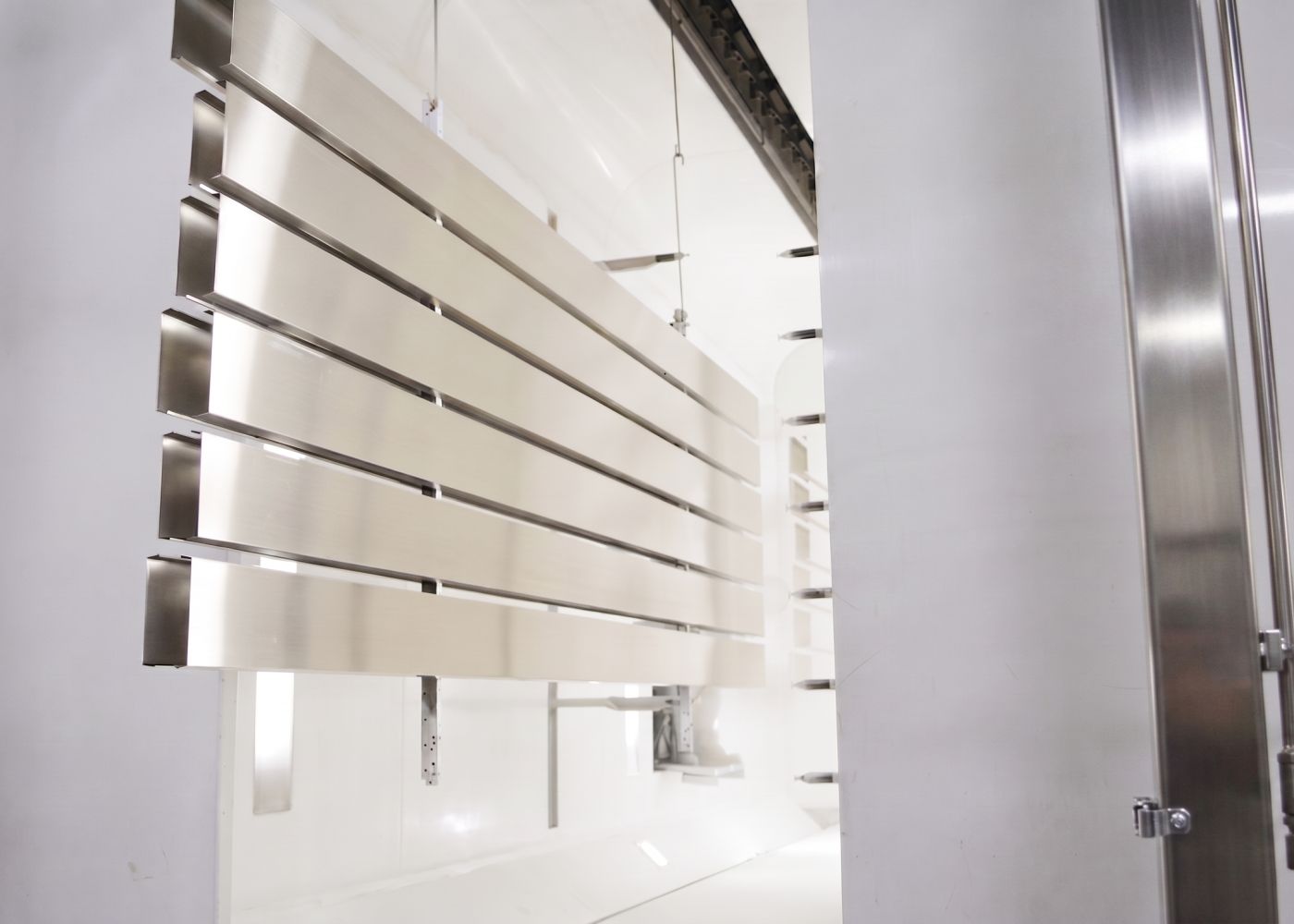 Aluminium panels on the high volume line